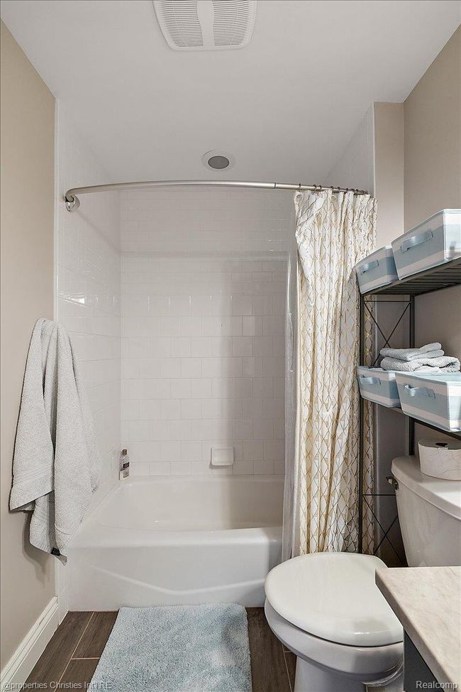 101-5385 Longmeadow Rd-101.jpg | Image 65