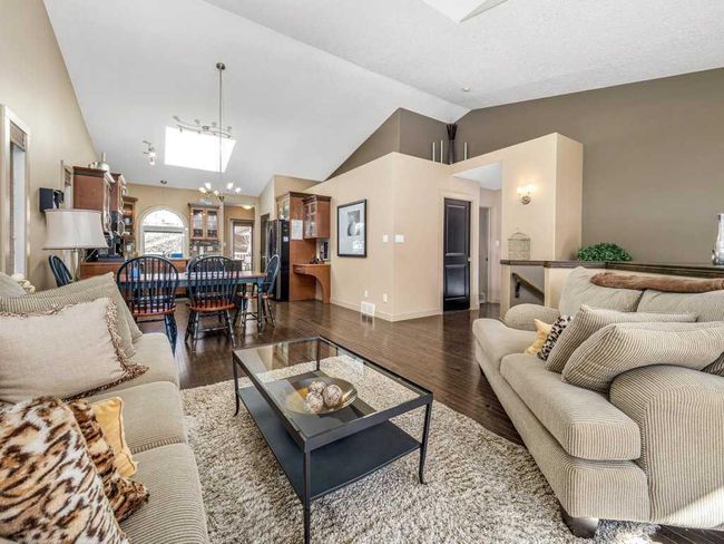135 Grand River Boulevard W, Home with 4 bedrooms, 3 bathrooms and 4 parking in Lethbridge AB | Image 36