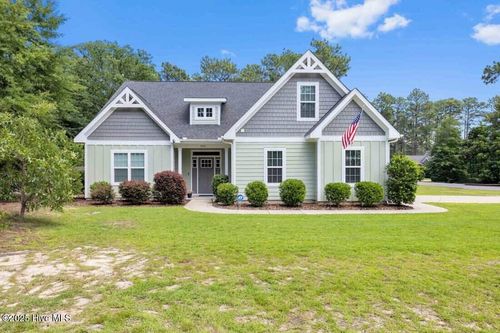 320 Thorne Rd, Pinehurst, NC, 28374-9651 | Card Image