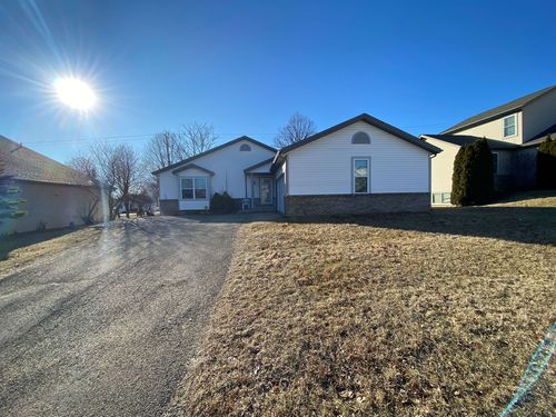 435 Waveland Ave, Rockford, IL, 61102-1781 | Card Image