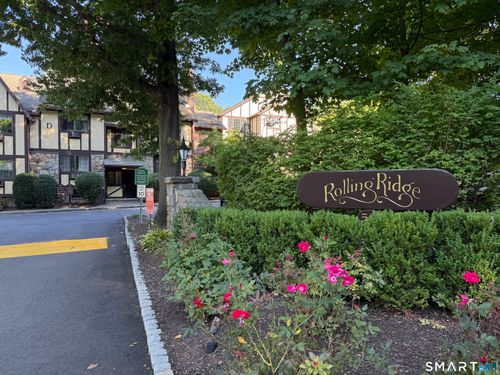 152-50 Aiken St, Norwalk, CT, 06851-2008 | Card Image