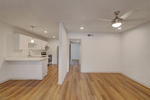 apt-3-800 Heights Blvd, Houston, TX, 77007-1558 | Card Image