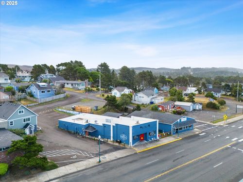 1330 Ne Highway 101, Lincoln City, OR, 97367-3339 | Card Image