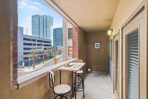 305-1803 Broadway, Nashville, TN, 37203-2761 | Card Image