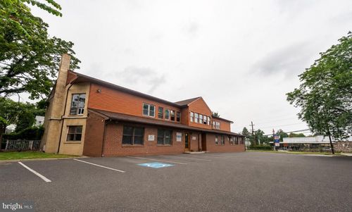 608 Easton Rd, WILLOW GROVE, PA, 19090-2528 | Card Image