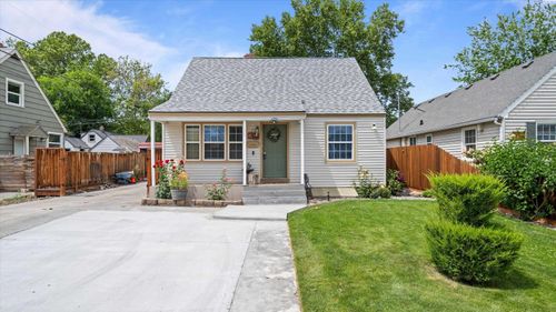 29 N Mayfield St, Kennewick, WA, 99336-3334 | Card Image