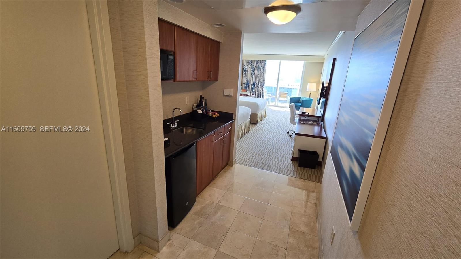Residential in Sunny Isles Beach 5