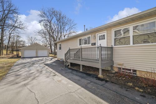 619 W North St, Crown Point, IN, 46307-3939 | Card Image