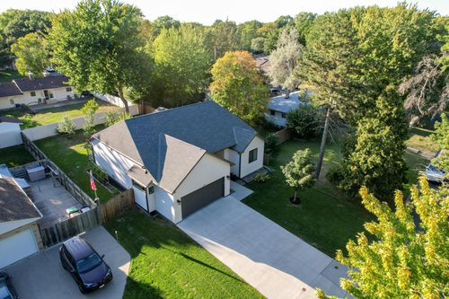 1431 Sumter Ave N, Golden Valley, MN, 55427-4043 | Card Image