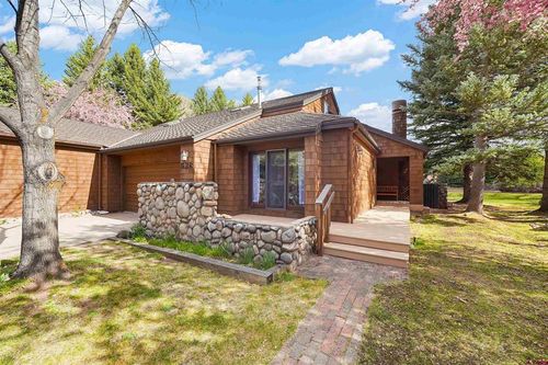 528 Cottonwood Creek Rd, Durango, CO, 81301-6183 | Card Image