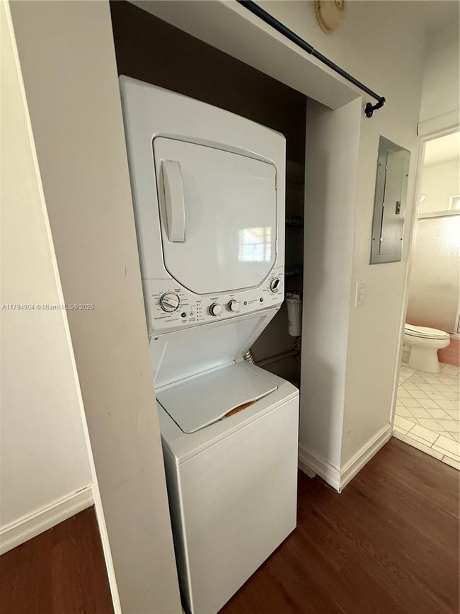 APT-12 - 3800 Ne 21 St Ave, Home with 1 bedrooms, 1 bathrooms and null parking in Lighthouse Point FL | Image 7