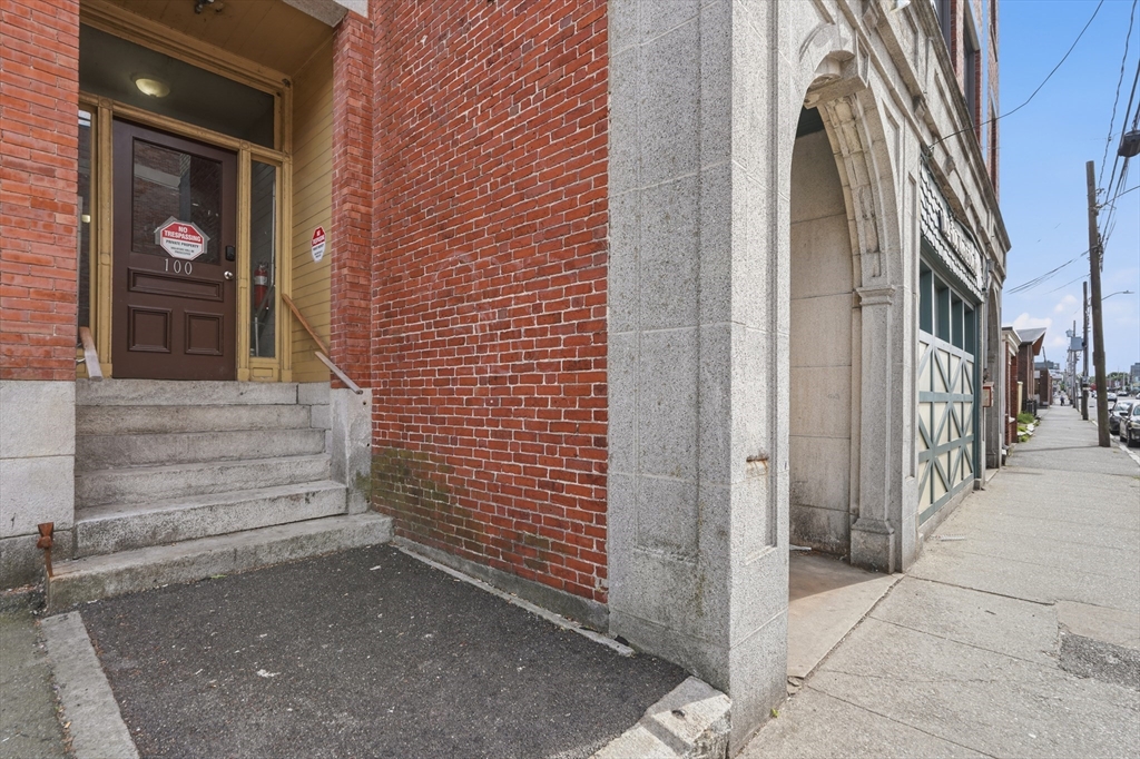Residential Income in Lowell 3