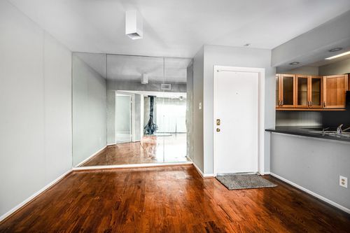 apt-35-3085 Walnut Bend Ln, Houston, TX, 77042-3329 | Card Image