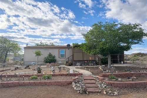9440 N Diamond Bar Ave, Kingman, AZ, 86401-7601 | Card Image
