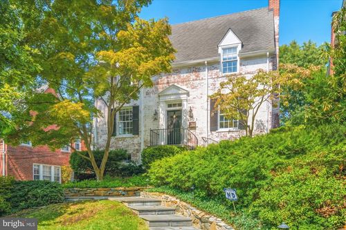4135 Woodbine St, CHEVY CHASE, MD, 20815-5043 | Card Image