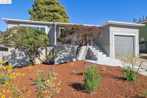 5851 Ralston Ave, Richmond, CA, 94805-1103 | Card Image