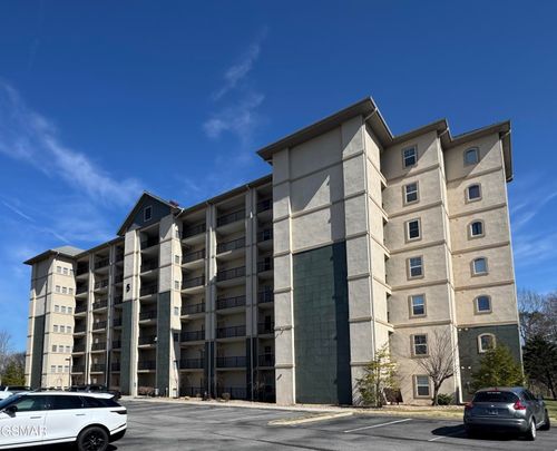 unit-5207-124 Plaza Dr, Pigeon Forge, TN, 37863-4997 | Card Image