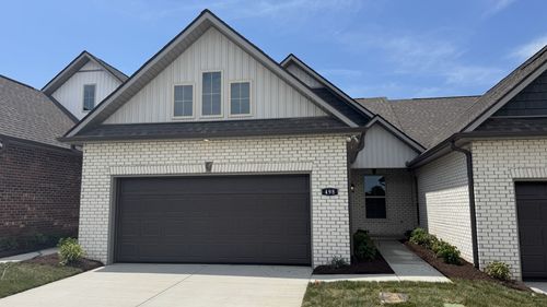 498 W Foxrun, Springfield, TN, 37172-7201 | Card Image