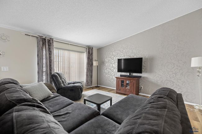 413 5th Ave Wall, House other with 3 bedrooms, 2 bathrooms and null parking in Wall SD | Image 4