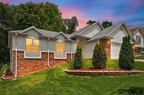 312 Buena Vista Cir, Council Bluffs, IA, 51503-1743 | Card Image
