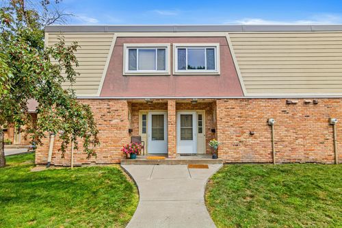 7445 W Franklin Ave, Saint Louis Park, MN, 55426-2014 | Card Image