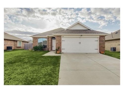 260 Flatwood Dr, Little Elm, TX, 75068-5123 | Card Image