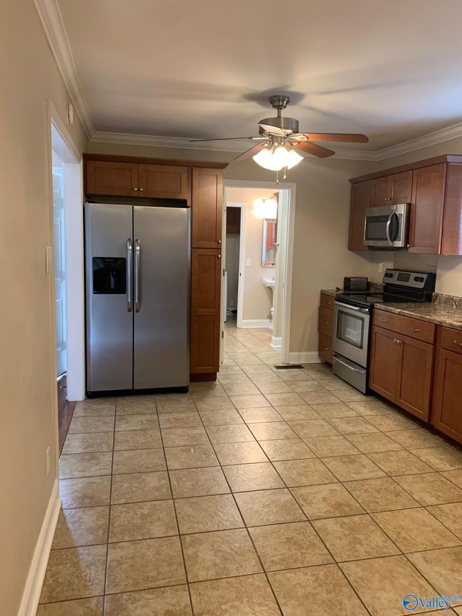 19456 Huntsville Brownsferry Rd, House other with 3 bedrooms, 2 bathrooms and null parking in Tanner AL | Image 5