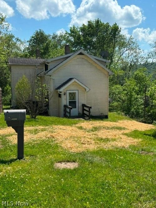 338 S High St, Freeport, OH, 43973 | Card Image