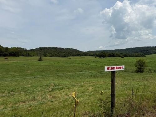 Tract 4 L And N Turnpike Road, Horse Cave, KY, 42749 | Card Image