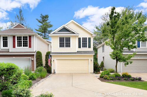 21-931 Bluff Creek Dr, Grand Haven, MI, 49417-2885 | Card Image