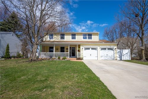 1334 Independence Dr, Derby, NY, 14047-9554 | Card Image