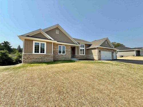 7743 Cherry Hill Rd, CHERRY VALLEY, IL, 61016-9761 | Card Image