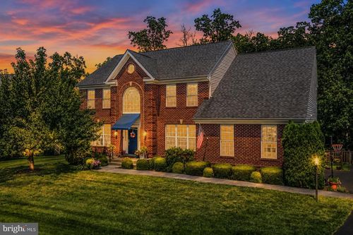 33 Lackawanna Ln, FALLING WATERS, WV, 25419-9402 | Card Image