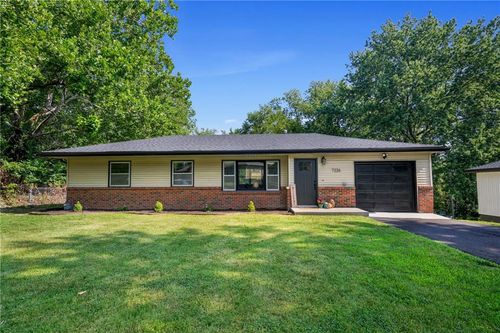 7226 Webster Ave, Kansas City, KS, 66109-1710 | Card Image