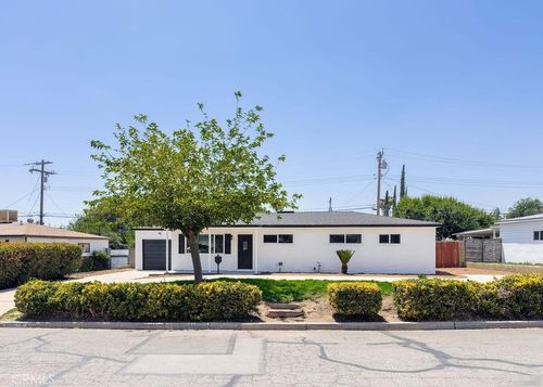 6692 Elm Ave, San Bernardino, CA, 92404-5704 | Card Image