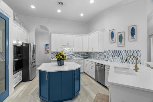 1413 W Island Club Sq, Vero Beach, FL, 32963-5519 | Card Image