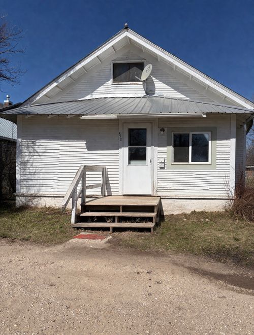 510 W Bebb Street, Lewistown, MT, 59457 | Card Image