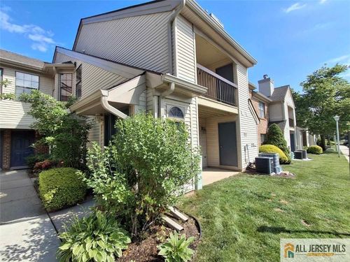 511 Sunshine Ct, Parlin, NJ, 08859-2405 | Card Image