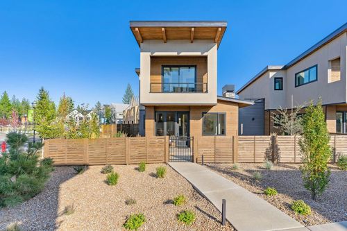 154-3312 Nw Celilo Ln, Bend, OR, 97703-2358 | Card Image