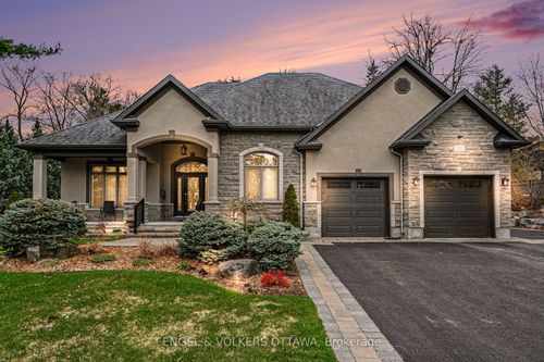 b-63 Rothwell Drive, Beacon Hill North - South and Area, ON, K1J7G7 | Card Image