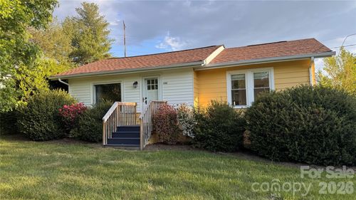 144 Macedonia Rd, Asheville, NC, 28804-9613 | Card Image