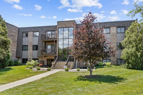 h3-1444 Stonebridge Cir, Wheaton, IL, 60189-7189 | Card Image