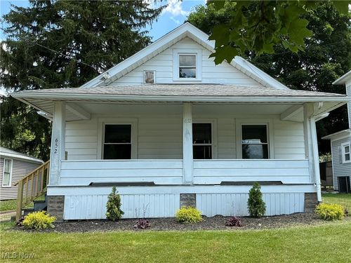 652 S Canal St, Canal Fulton, OH, 44614-1102 | Card Image