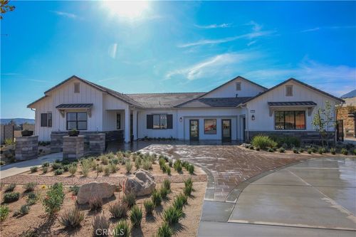 3570 Emerson St, San Bernardino, CA, 92407-5604 | Card Image