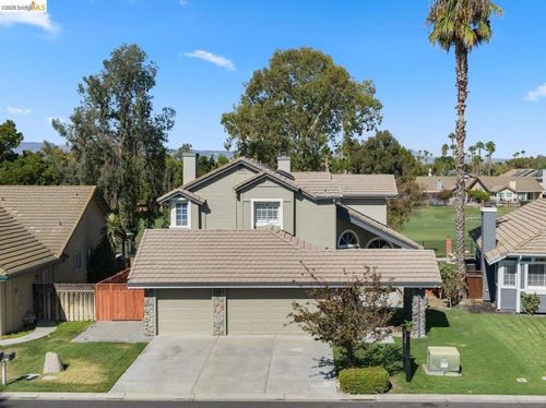 2216 Colonial Ct, Discovery Bay, CA, 94505-9216 | Card Image