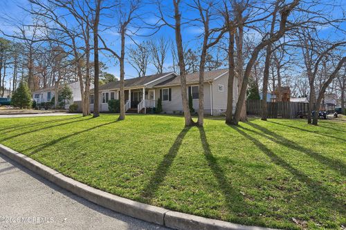 161 Mooring Rd, Manahawkin, NJ, 08050-1633 | Card Image