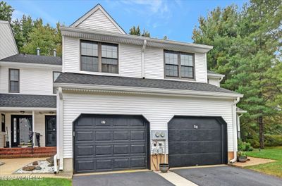 57 Chestnut Way, Condo with 2 bedrooms, 2 bathrooms and null parking in Manalapan NJ | Image 3