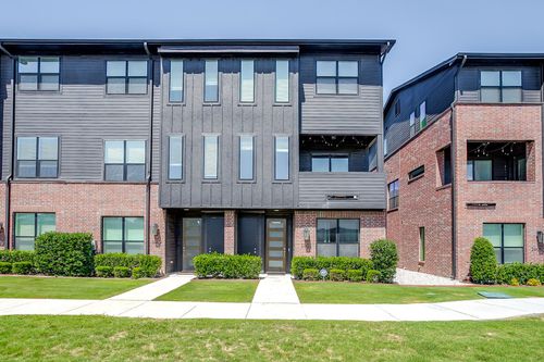 2808 Addison Park Ln, Fort Worth, TX, 76110-3555 | Card Image
