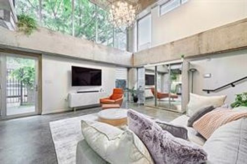 104-1001 Belleview St, Dallas, TX, 75215-1813 | Card Image