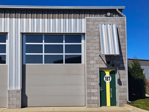 187 Pit Ln, Pontiac, MI, 48341-2792 | Card Image